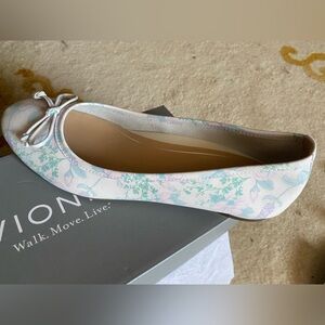 Vionic Callisto size 9